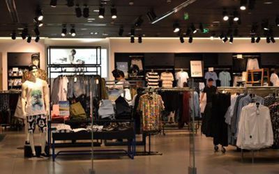 智慧賦能，重塑體驗 服裝鞋帽行業智慧門店系統引領零售新變革